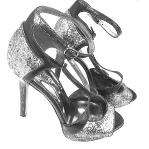 Silver Glittery Guess 4” High Heels